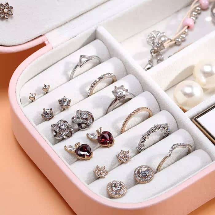 BoxJewlery, doboz gyűrűk, fülbevalók, nyakláncok és egyéb ékszerek tárolására - Image 3