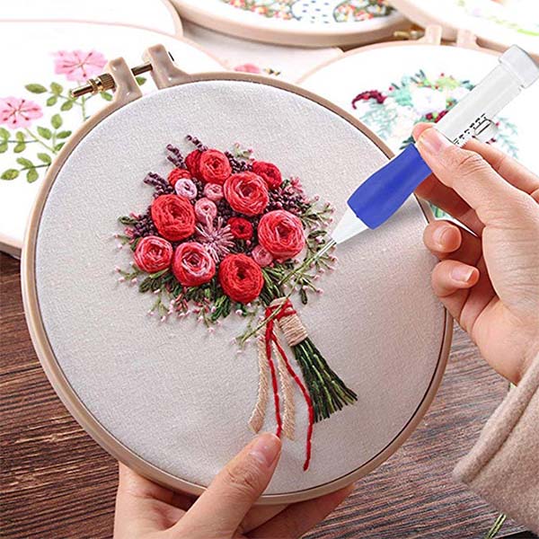 EmbroideryKit, 136 darabos cérna és egyéb gyakori kiegészítők hímzéshez - Image 7