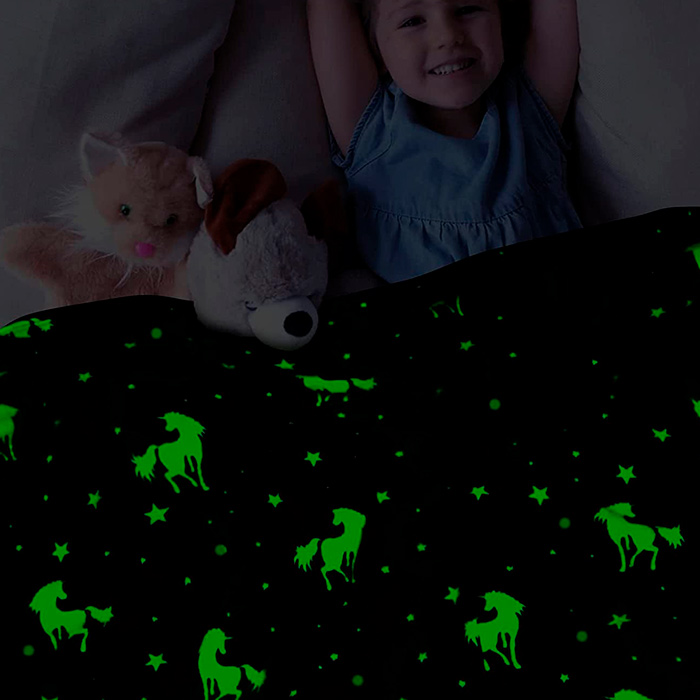 LuminousBlanket, a gyerekeknek szóló takaró, amely sötétben világít - Image 2