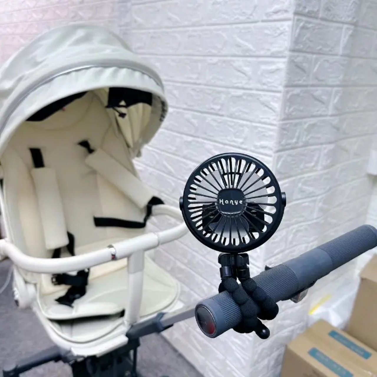 Octy, mini ventilátor rugalmas állvánnyal - Image 6