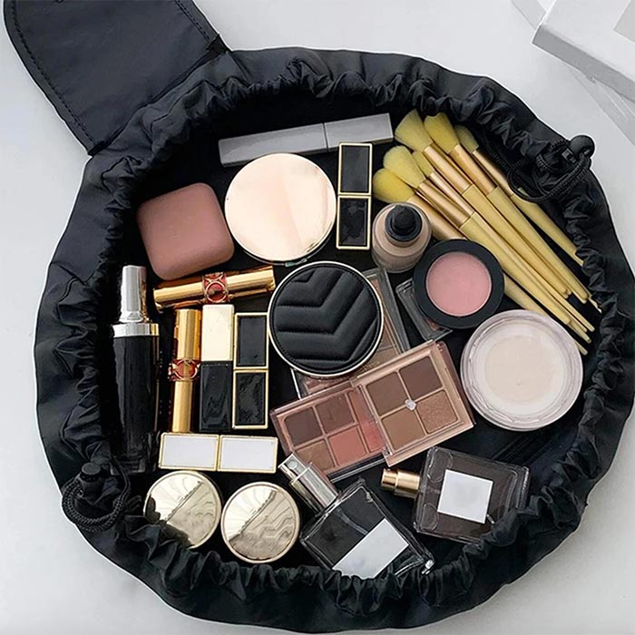 Pouch, egy női táska különböző kiegészítők tárolására - Image 6