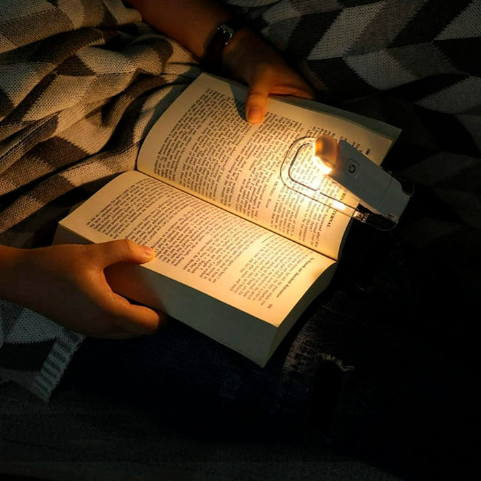 ReadLed, egy mini LED lámpa, amely könyvre szerelhető - Image 3
