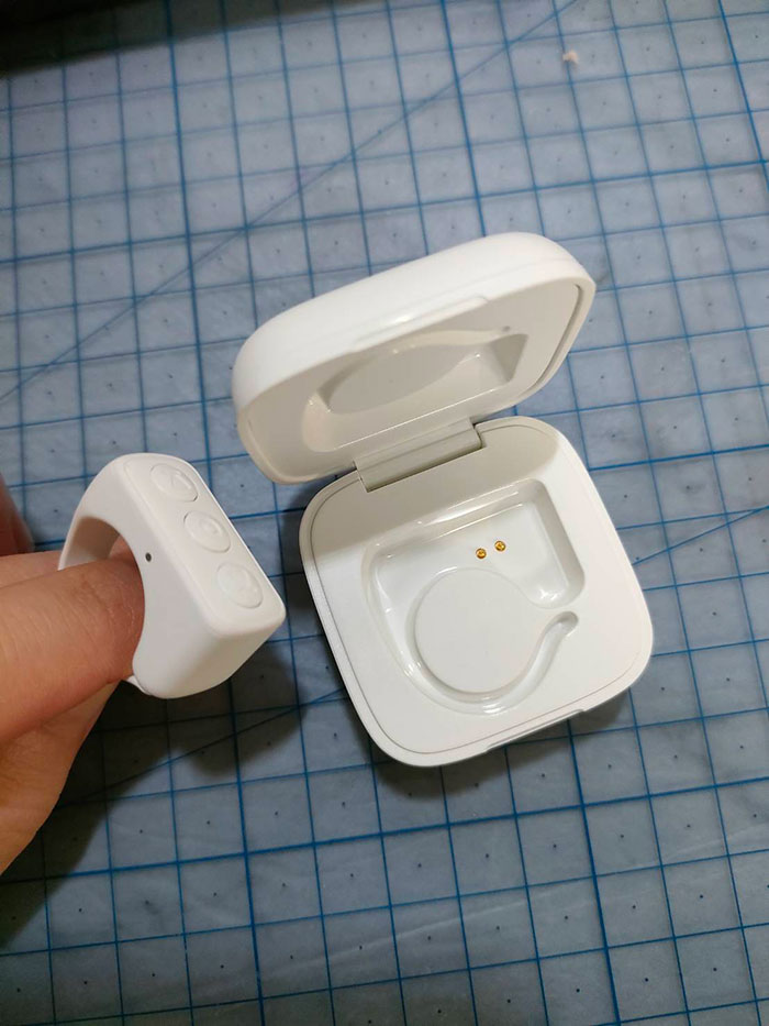 ScrollControl, Bluetooth távirányító kényelmes töltődobozzal - Image 10