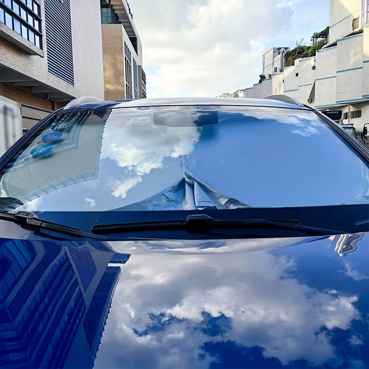 SunVisor, visszahúzható autószélvédő napellenző