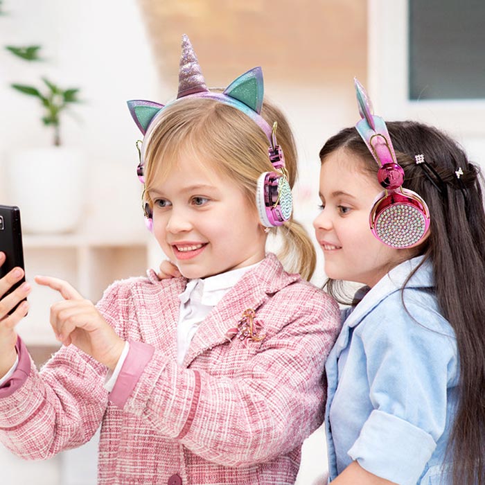 UnicornBuds, vezeték nélküli baba fejhallgató, amelynek a kinézete egy egyszarvúé - Image 2